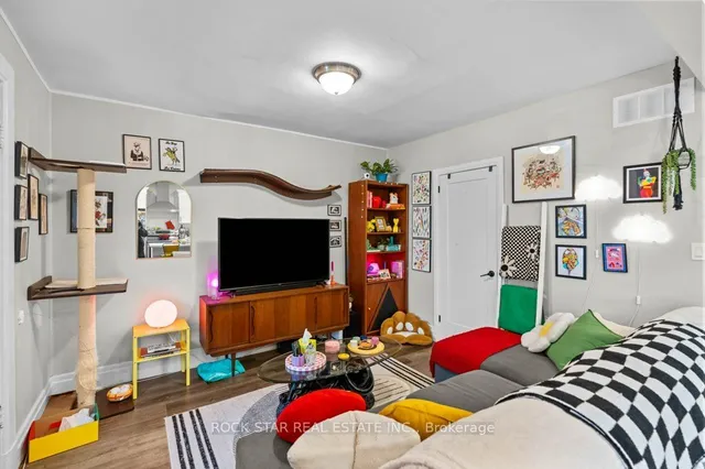 Additional image 30 of 20 Holton Ave