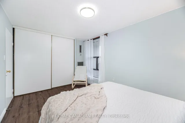 Additional image 19 of 17 Knightsbridge Rd Unit 1605