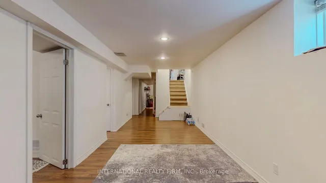 Additional image 17 of 275 Falconridge Dr