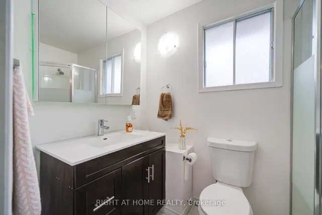 Additional image 30 of 134 Dumfries Ave