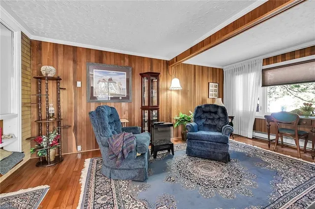 Additional image 11 of 50 Tweedsmuir Ave