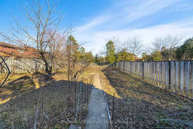 Additional image 34 of 113 Parkwood Cres