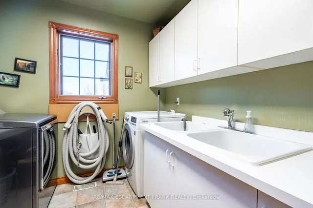 Additional image 20 of 3260 Guyatt Rd