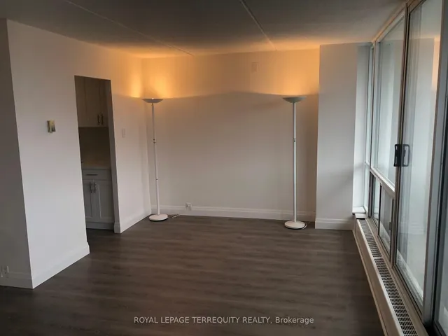 Additional image 18 of 2 Glamorgan Ave Unit 1005