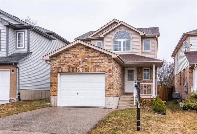 14 Winding Meadow Crt