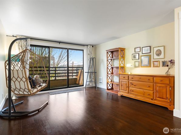 Property image for 3401 Wallingford Avenue N UNIT 301, Seattle, WA 98103