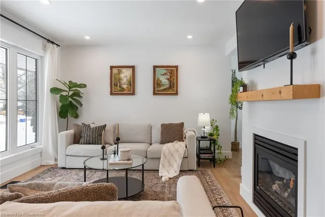 Additional image 9 of 54 Aberdeen Ave