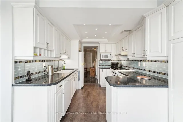 Additional image 9 of 20 Guildwood Pkwy Unit 808