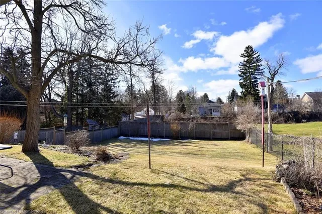 Additional image 34 of 20 Lorne Ave