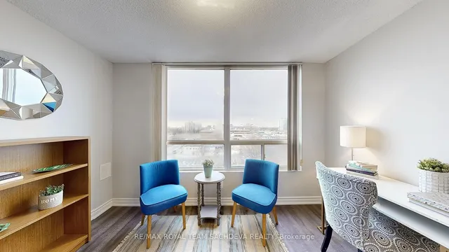 Additional image 10 of 1 Reidmount Ave Unit 903