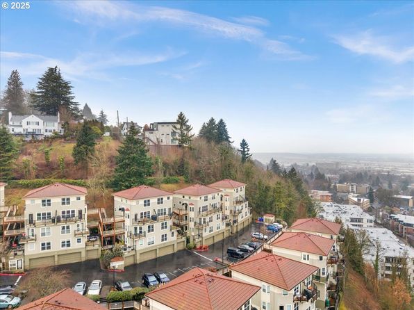 413 NW Uptown Ter APT 2A, Portland, OR 97210