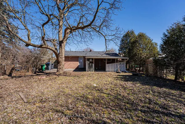 Additional image 28 of 24 Evesham Cres