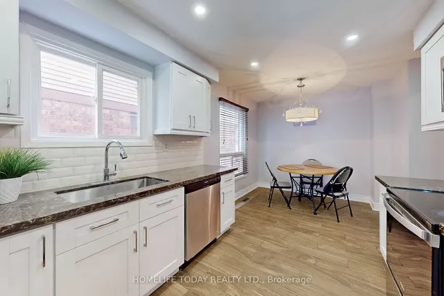 Additional image 11 of 5 Rustywood Dr