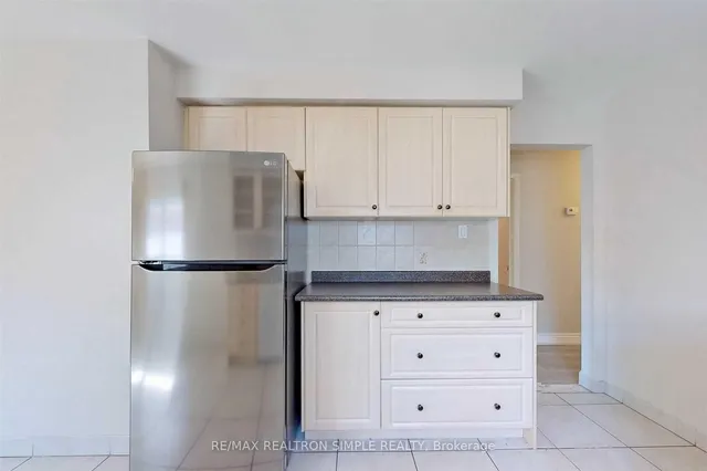 Additional image 6 of 608 Van Horne Ave