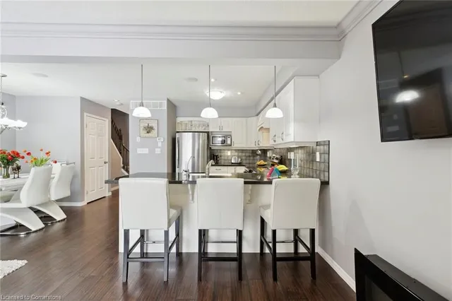 Additional image 19 of 7 Upper Mercer St Unit A4