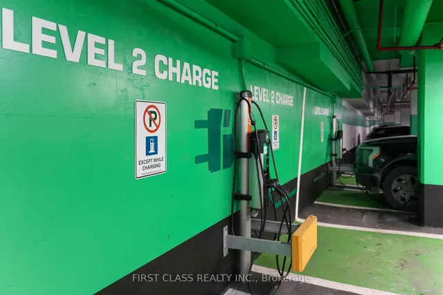 Additional image 34 of 11 Wellesley St Unit 1403