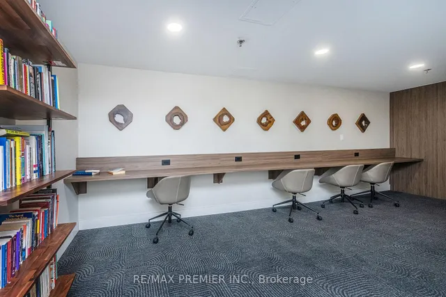 Additional image 25 of 20 Southport St Unit 313