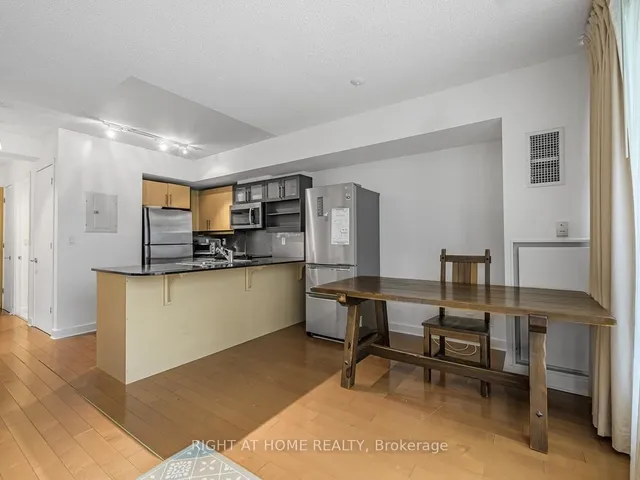 Additional image 11 of 350 Wellington St Unit 425