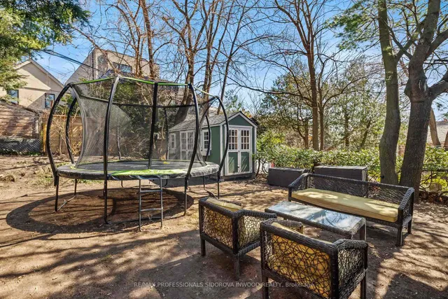 Additional image 36 of 33 Durie St