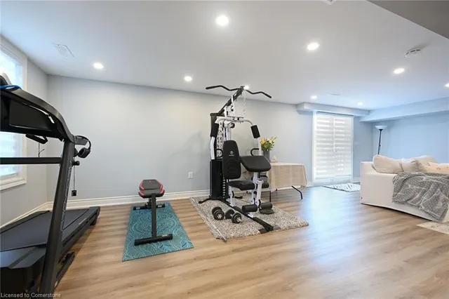 Additional image 30 of 10 Amherst Cir