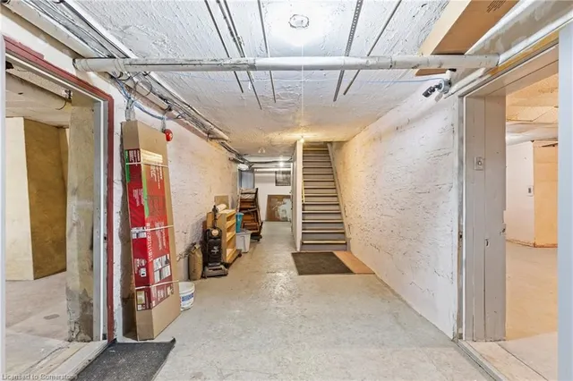 Additional image 27 of 17 Webber Ave