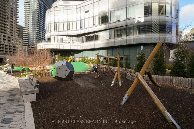 Additional image 31 of 11 Wellesley St Unit 1403