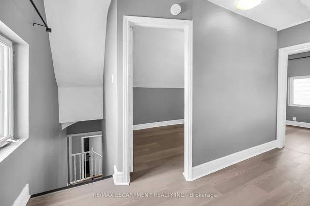 Additional image 20 of 20 Mayflower Ave