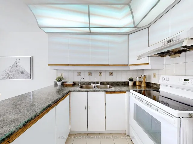 Additional image 14 of 19 Historic Terr