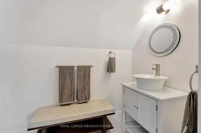 Additional image 33 of 128 Carlisle Rd