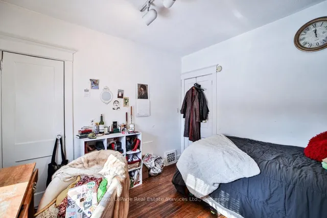 Additional image 12 of 1105 King St