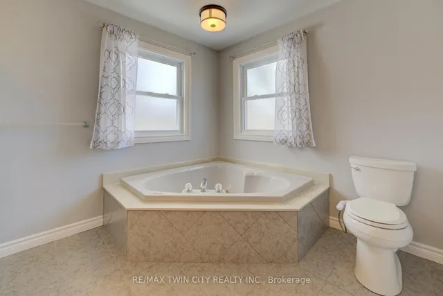 Additional image 13 of 210 Greengable Crt