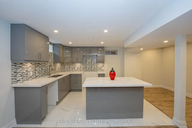 Additional image 38 of 36 Roulette Cres