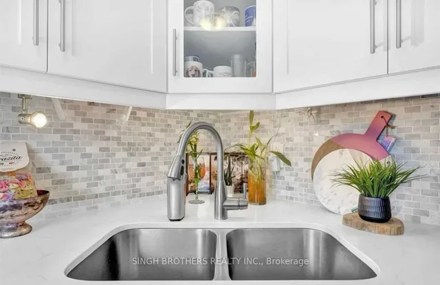 Additional image 14 of 65 Elmvale Ave