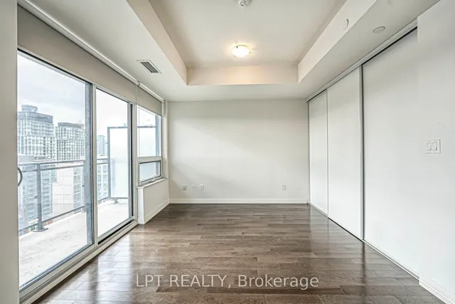 Additional image 10 of 460 Adelaide St Unit 2112