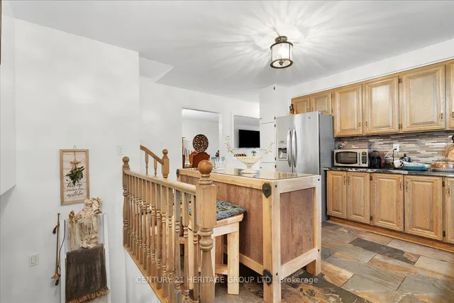 Additional image 10 of 46 Millpond Pl