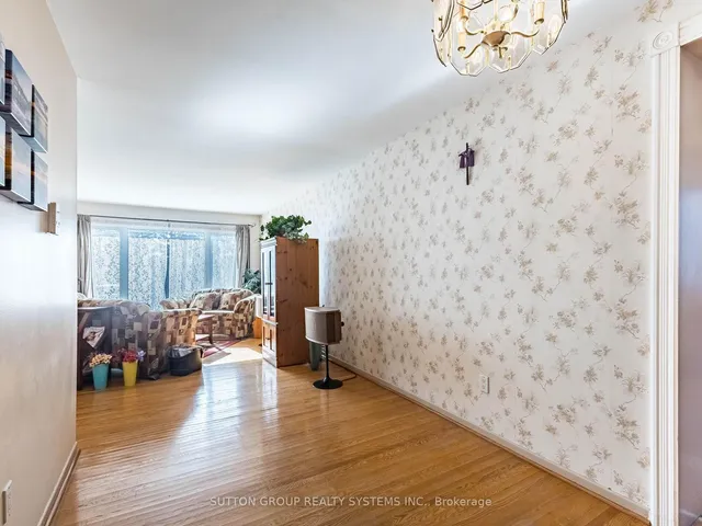 Additional image 19 of 8 Dearbourne Blvd