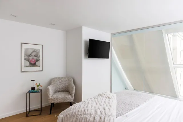 Additional image 23 of 82 Lombard St Unit PH 912