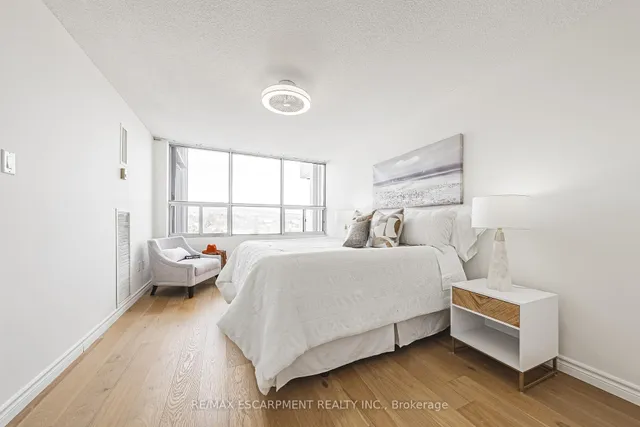 Additional image 15 of 2055 UPPER MIDDLE Rd Unit 808