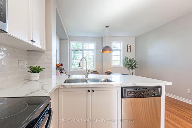 Additional image 11 of 2365 Lepage Common Dr