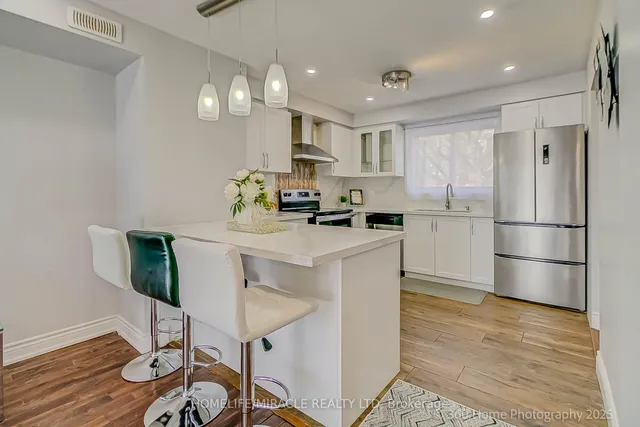 Additional image 19 of 75 Blackwell Ave Unit 8