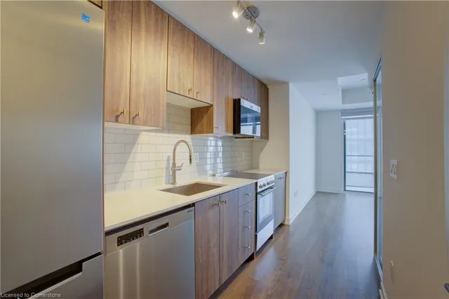 Additional image 10 of 5 Wellington St Unit 1505