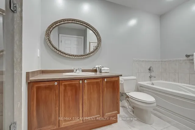 Additional image 23 of 399 Elizabeth St Unit 411