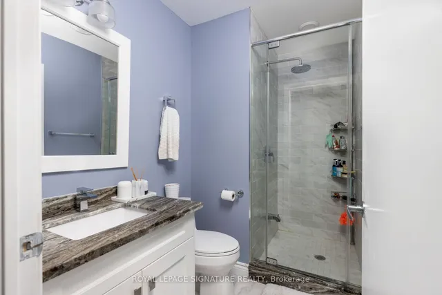 Additional image 22 of 33 Lombard St Unit 2006