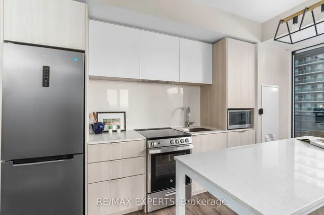 Additional image 4 of 70 Annie Craig Dr Unit 1609