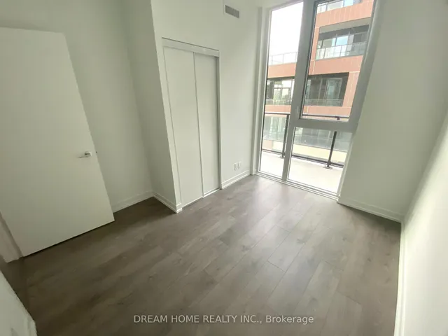 Additional image 8 of 270 Dufferin St Unit 1110