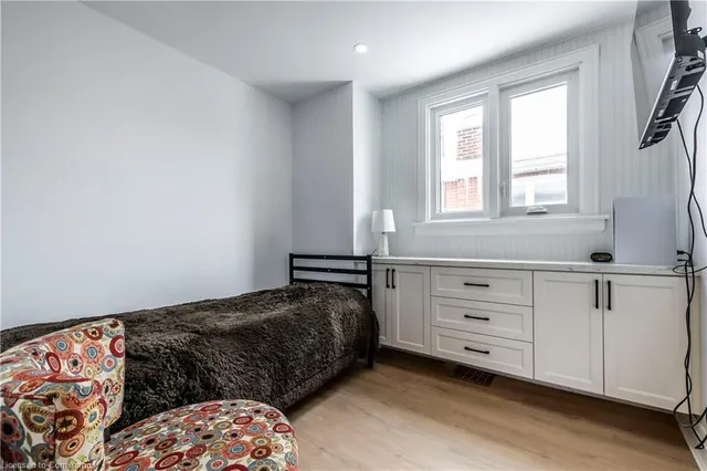 Additional image 13 of 46 Kenmore Rd