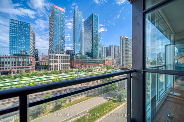 Additional image 32 of 25 Capreol Crt Unit 706