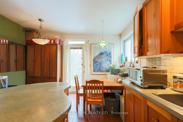 Additional image 26 of 129 Brunswick Ave