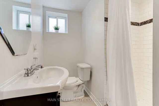 Additional image 16 of 14 Deevale Rd