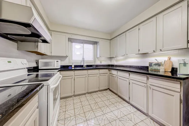 Additional image 16 of 3435 Ellesmere Rd